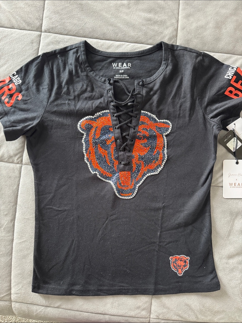 Chicago Bears Black Lace-Up Short Sleeve Tee